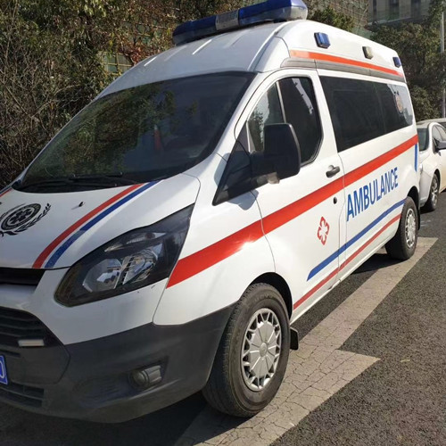 潘集品质救护车出租,为您的健康出行负责